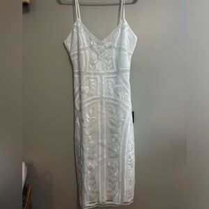 Brand new Lulus dress